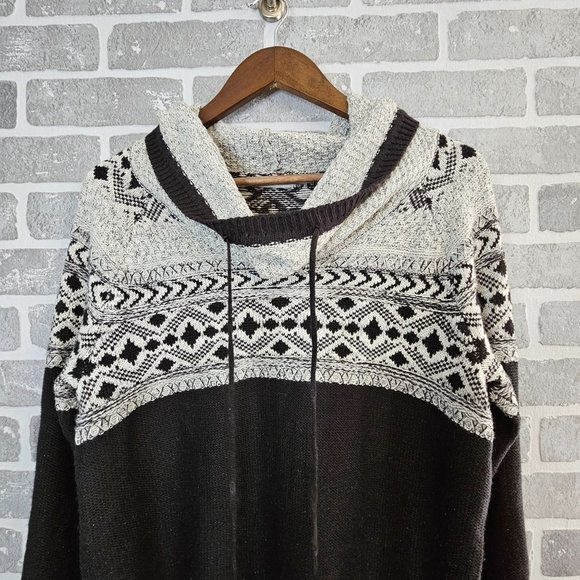 Maurices Sweater Women's‎ 0 XS Fair Isle Cowl Neck Metallic Thread Knit Pullover - Picture 3 of 11